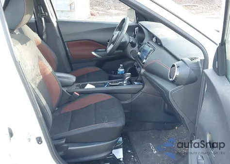 2021 Nissan Kicks Sr Xtronic Cvt из США, поврежденный, VIN 3N1CP5DV4ML525540